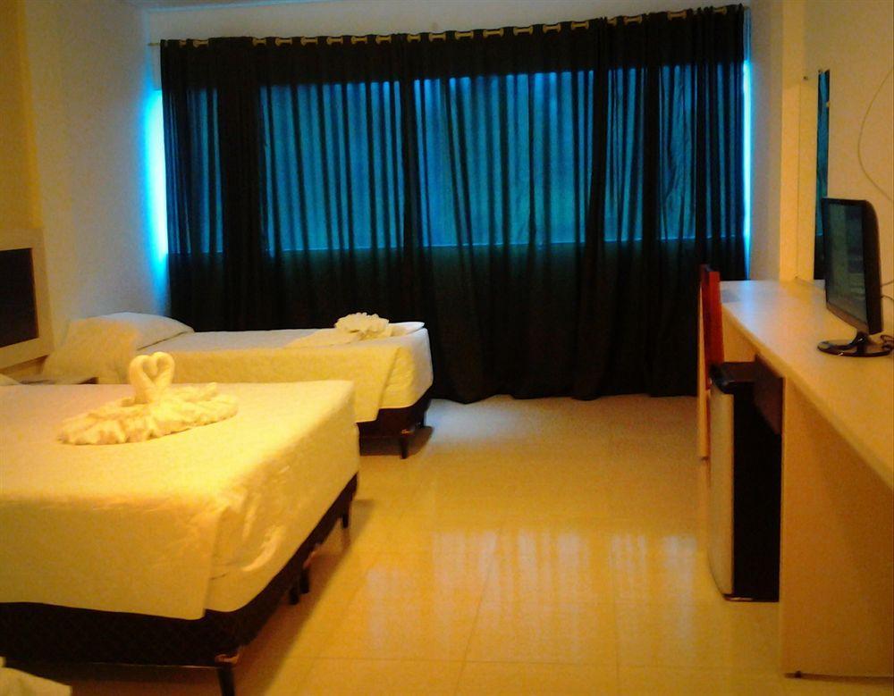Hotel Cascata Das Pedras ฟอสดูอีกวาซู ภายนอก รูปภาพ
